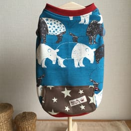 パーカー/トレーナー