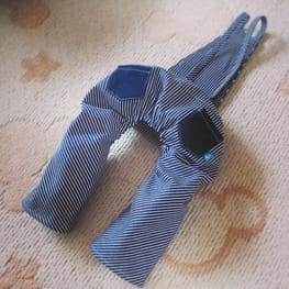 ラッフルスリーブトップス