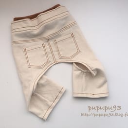 ラッフルスリーブトップス