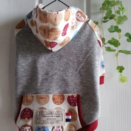 パーカー/トレーナー