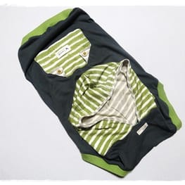 パーカー/トレーナー