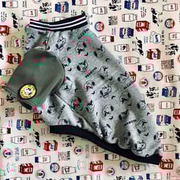 ラッフルスリーブトップス