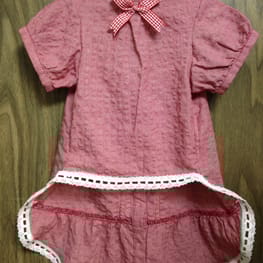 ラッフルスリーブトップス